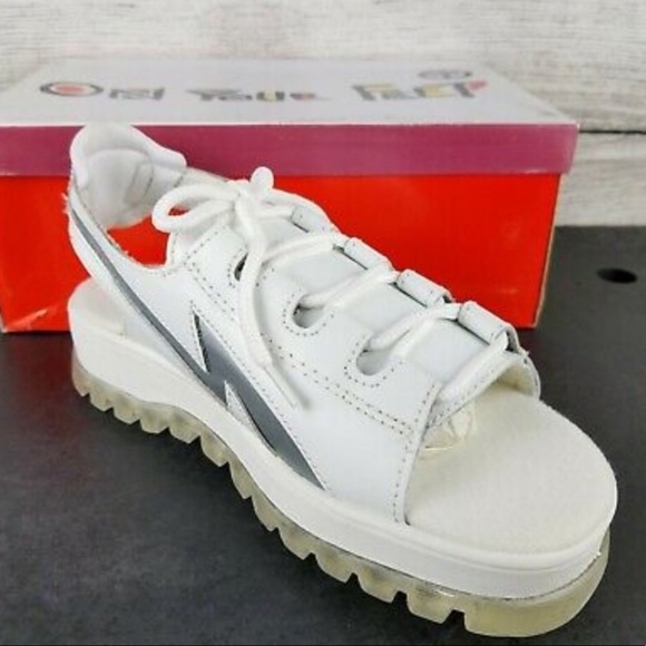 Chinese Laundry Platform Sneaker Sandals - Picture 4 of 5